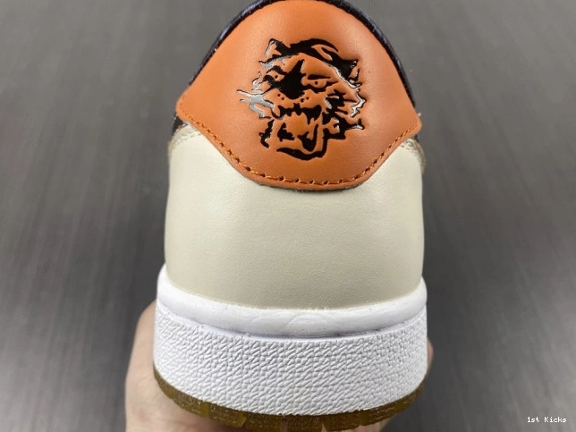 1st Kicks Shoes DH6932-100 1 Tiger Low OG the Air Year of Jordan 0707
